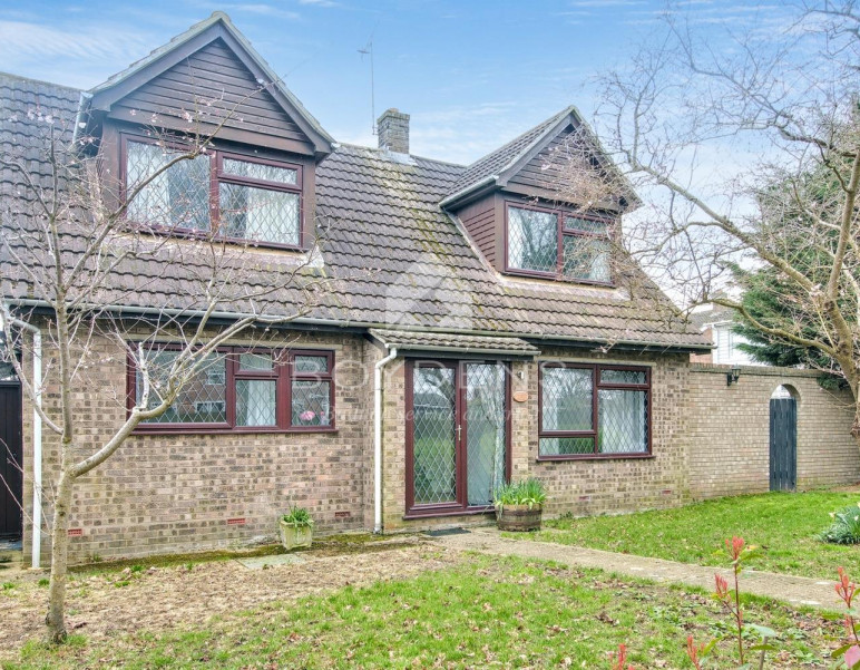 Photo of Oakwood Gardens, Colchester