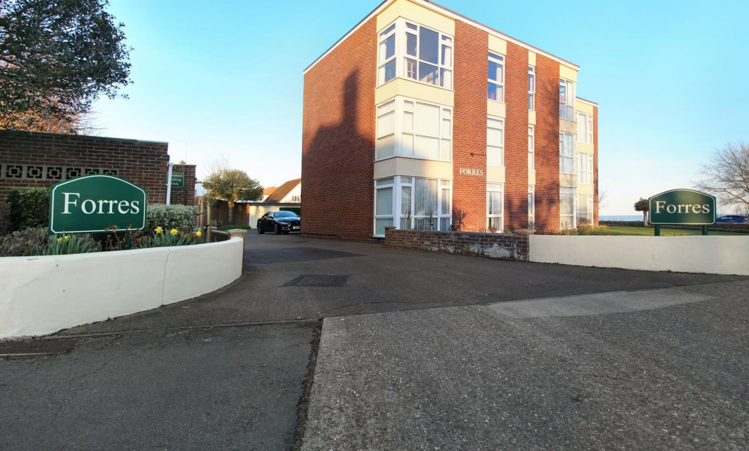 Boydens The Esplanade , FrintononSea