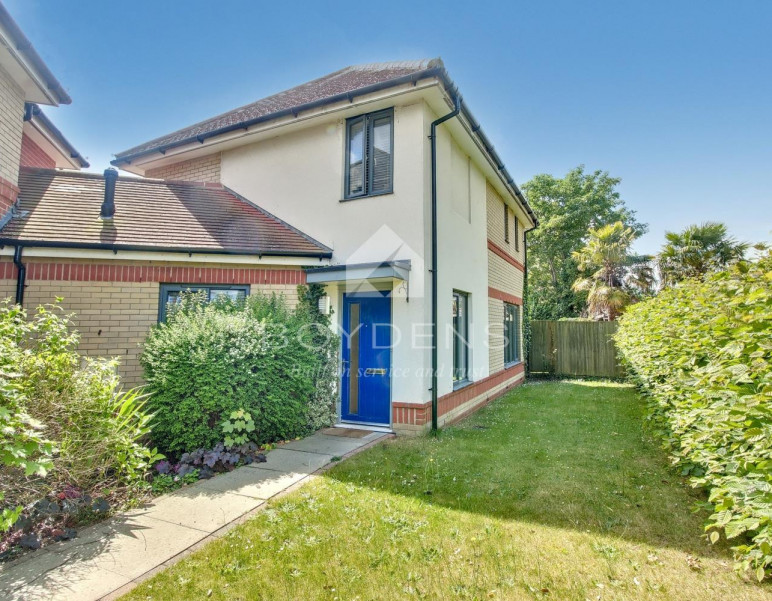 Photo of St Albright Crescent, Colchester