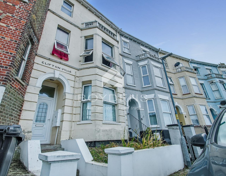 Photo of Crescent Road, Walton On The Naze