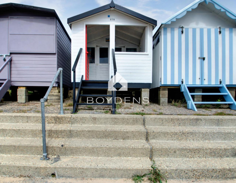 Photo of High Wall, Frinton on Sea